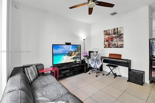 371 NE 194th Ter, Miami FL 33179 - Miami, FL - Photo 4