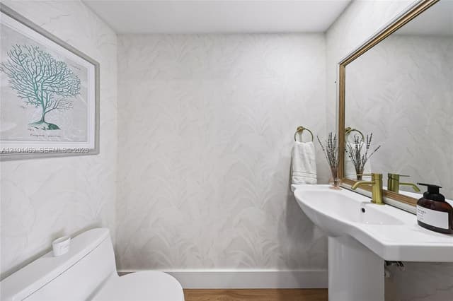 901 Brickell Key Blvd # 2403, Miami FL 33131 - Miami, FL - Photo 3