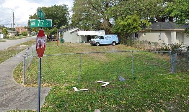 7711 NW 17th Pl, Miami FL 33147 - Miami, FL - Photo 5