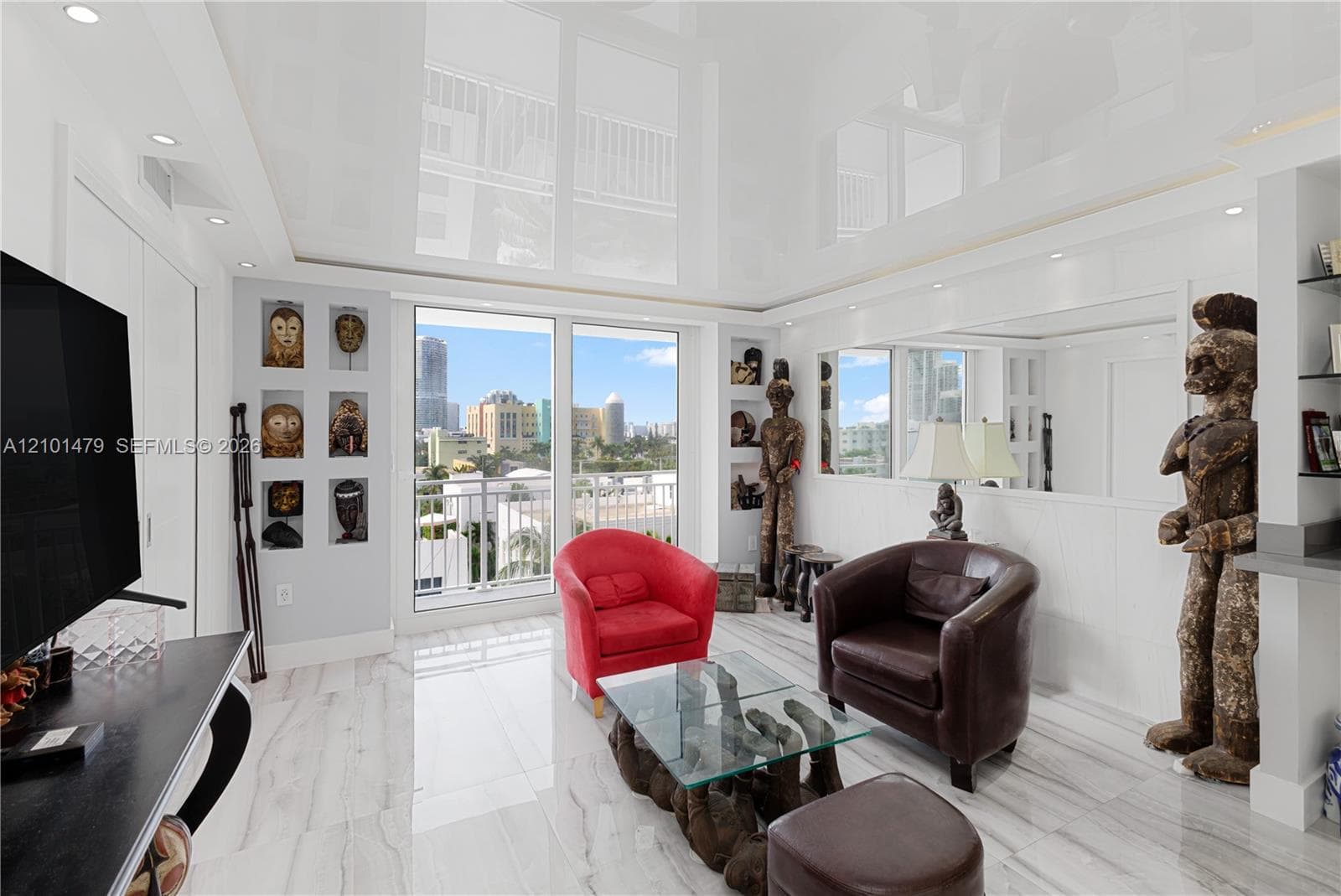 345 Ocean Dr # 705, Miami Beach FL 33139