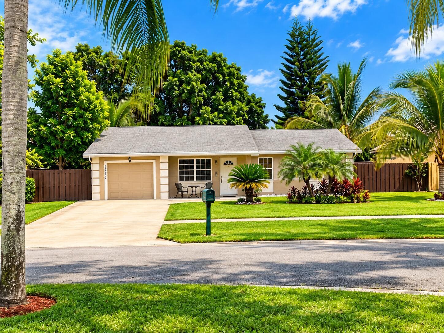 19660 DELAWARE Circle # 0, Boca Raton FL 33434 - Boca Raton, FL - Photo 1