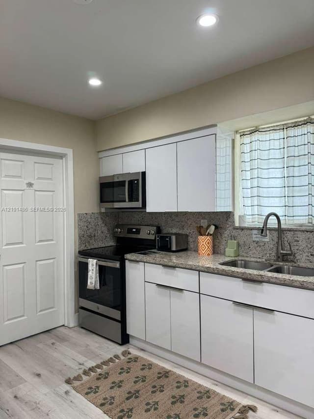 821 NW 173rd Ter, Miami Gardens FL 33169 - Miami Gardens, FL - Photo 7