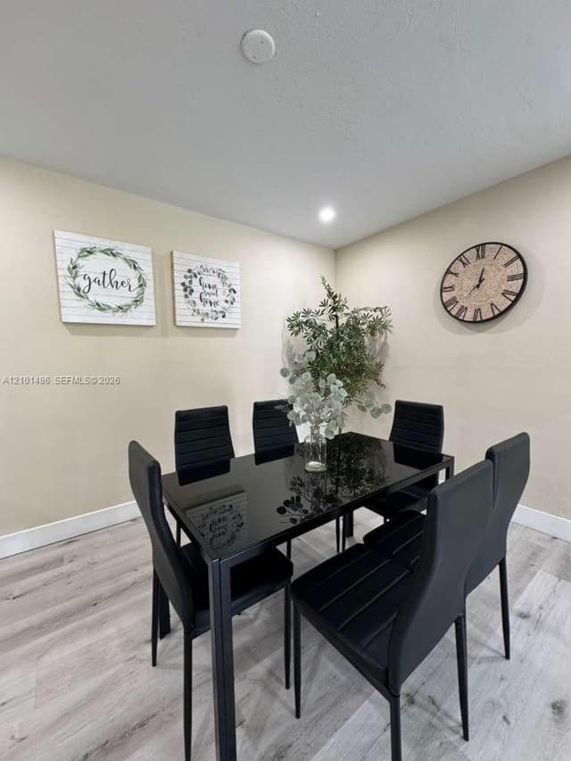 821 NW 173rd Ter, Miami Gardens FL 33169 - Miami Gardens, FL - Photo 5