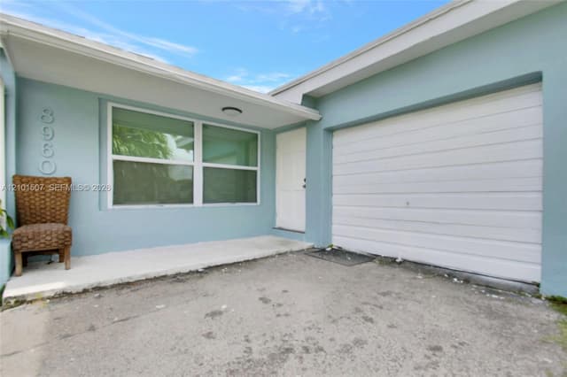 8960 Sunset Strip, Sunrise FL 33322 - Sunrise, FL - Photo 2