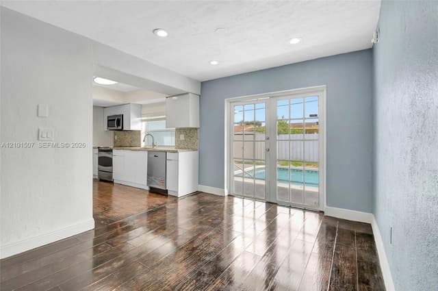 8960 Sunset Strip, Sunrise FL 33322 - Sunrise, FL - Photo 5