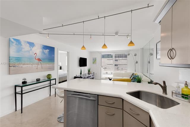 345 Ocean Dr # 812, Miami Beach FL 33139 - Miami Beach, FL - Photo 6