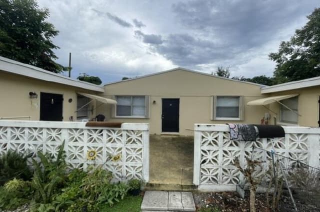 5443 Wallis Road # A, West Palm Beach FL 33415 - West Palm Beach, FL - Photo 2