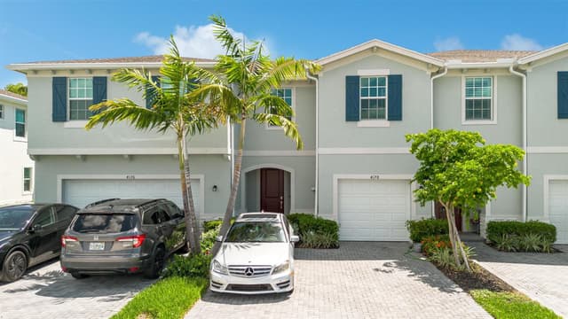 4178 LAGOON SHORE Drive, Lake Worth FL 33467 - Lake Worth, FL - Photo 2