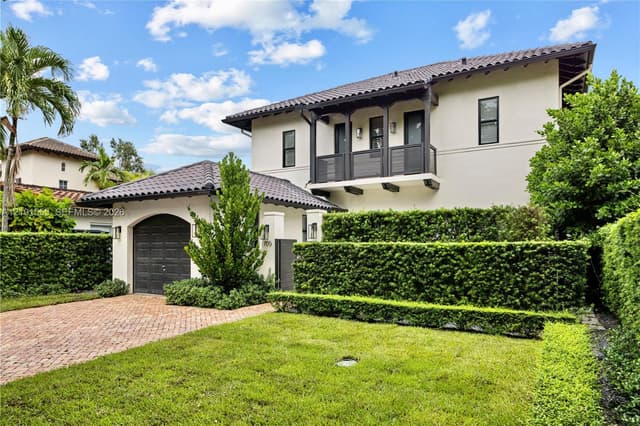 705 Madeira Ave, Coral Gables FL 33134 - Coral Gables, FL - Photo 2
