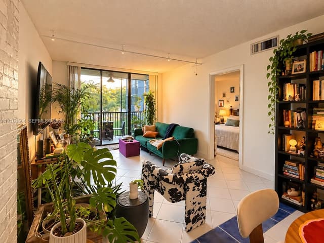3101 N Country Club Dr # 307, Aventura FL 33180 - Aventura, FL - Photo 2