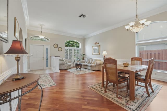 13182 NW 19th St, Pembroke Pines FL 33028 - Pembroke Pines, FL - Photo 5