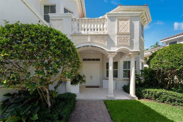 1426 Commodore Way, Hollywood FL 33019 - Hollywood, FL - Photo 4
