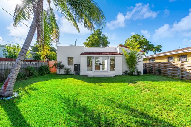 1371 71st St, Miami Beach FL 33141 - Miami Beach, FL - Photo 2