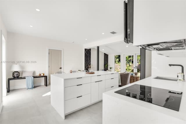 1371 71st St, Miami Beach FL 33141 - Miami Beach, FL - Photo 7