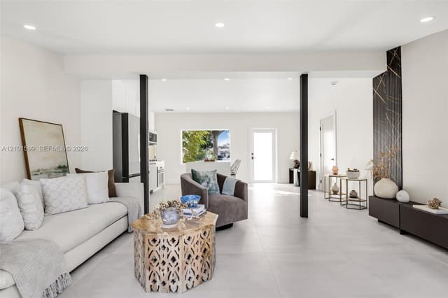 1371 71st St, Miami Beach FL 33141 - Miami Beach, FL - Photo 5