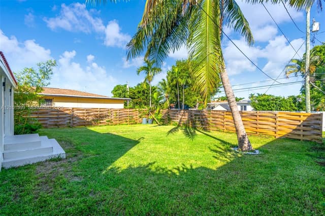1371 71st St, Miami Beach FL 33141 - Miami Beach, FL - Photo 4