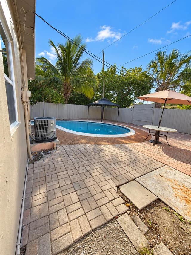 1500 NE 42ND Court, Pompano Beach FL 33064 - Pompano Beach, FL - Photo 6