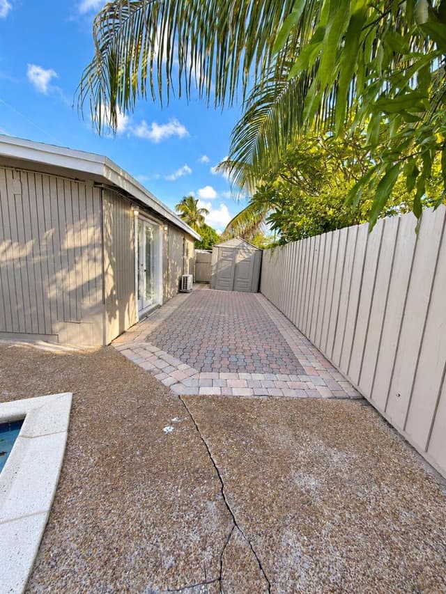 1500 NE 42ND Court, Pompano Beach FL 33064 - Pompano Beach, FL - Photo 7