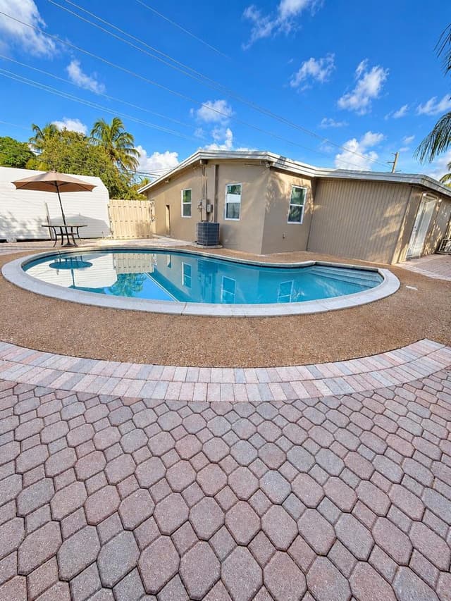 1500 NE 42ND Court, Pompano Beach FL 33064 - Pompano Beach, FL - Photo 4