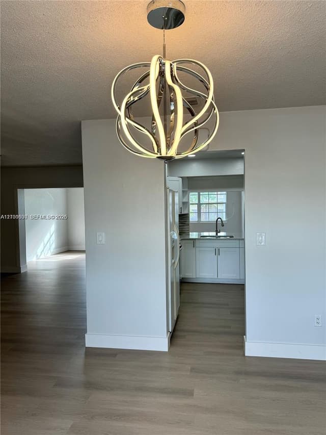 8730 Taft St, Pembroke Pines FL 33024 - Pembroke Pines, FL - Photo 6