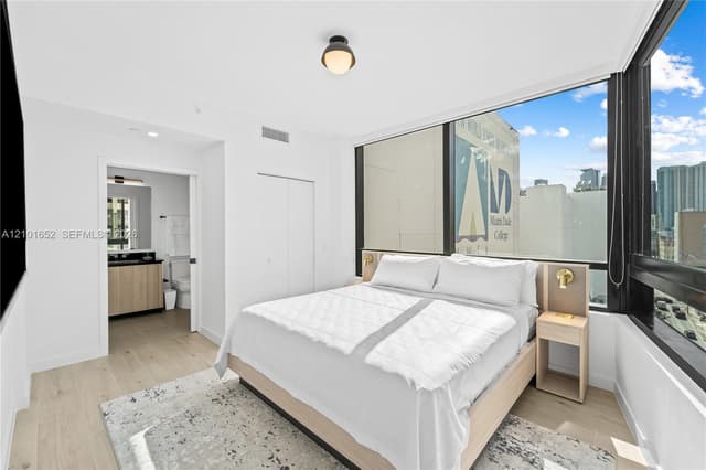 225 N Miami Ave # 912, Miami FL 33128 - Miami, FL - Photo 2