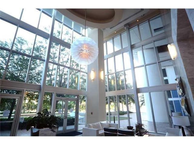 185 SW 7th St # 3006, Miami FL 33130 - Miami, FL - Photo 3