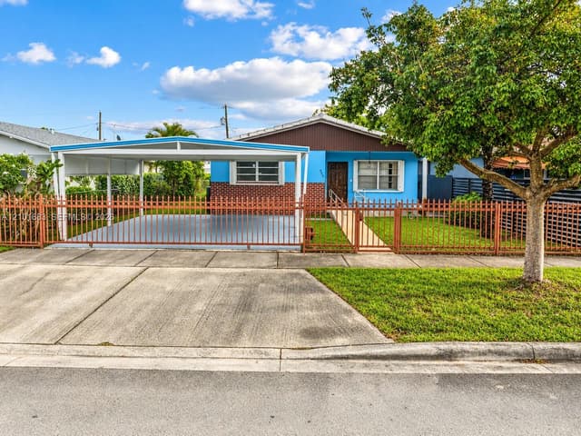320 E 19th St, Hialeah FL 33010 - Hialeah, FL - Photo 2