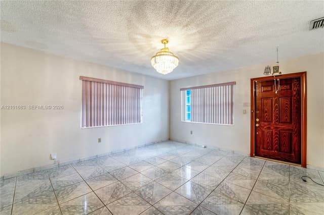 320 E 19th St, Hialeah FL 33010 - Hialeah, FL - Photo 5