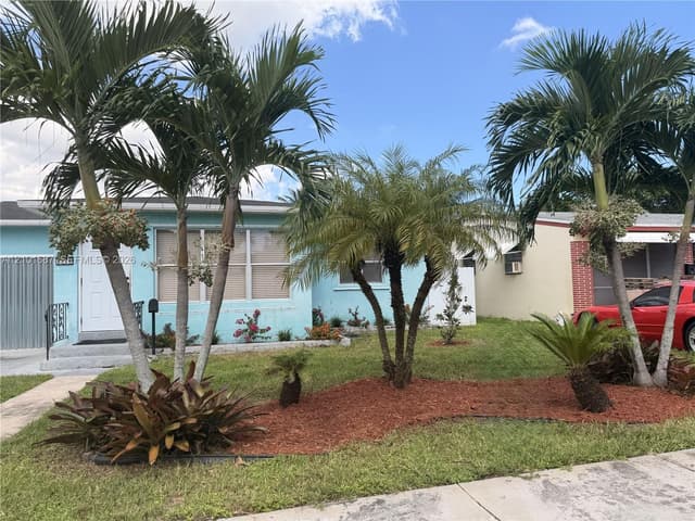 2319 Taft St, Hollywood FL 33020 - Hollywood, FL - Photo 2