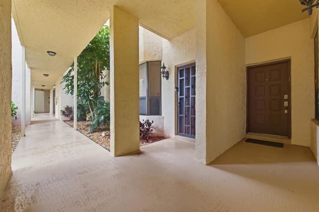 7508 La Paz Boulevard # 107, Boca Raton FL 33433 - Boca Raton, FL - Photo 2