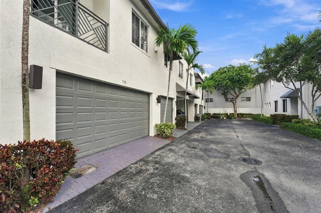 712 SE 2nd Street, Pompano Beach FL 33060 - Pompano Beach, FL - Photo 2