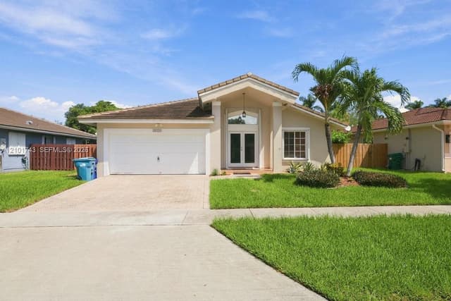 20221 SW 85th Ct, Cutler Bay FL 33189 - Cutler Bay, FL - Photo 2