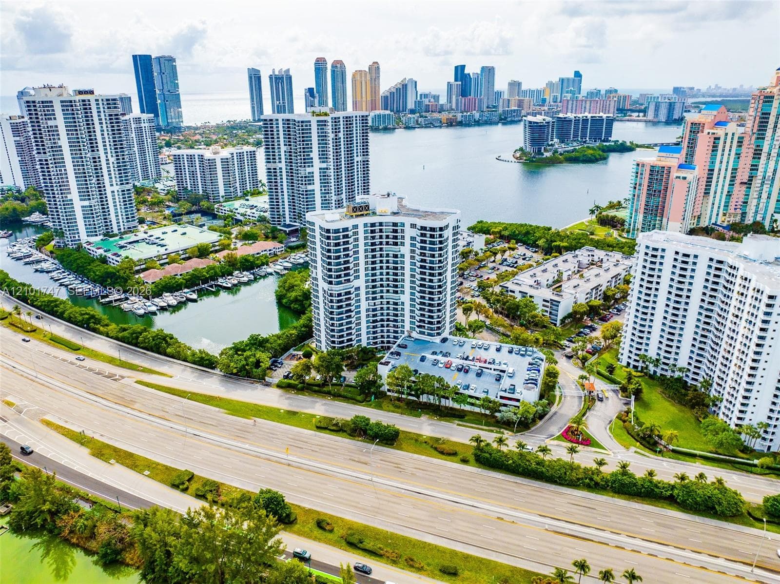 3400 NE 192 ST # 1905, Aventura FL 33180 - Aventura, FL - Photo 1