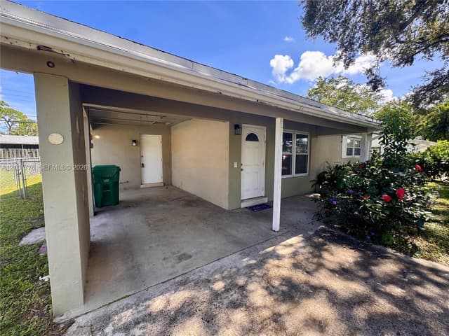 4720 SW 25th Ter, Dania Beach FL 33312 - Dania Beach, FL - Photo 2