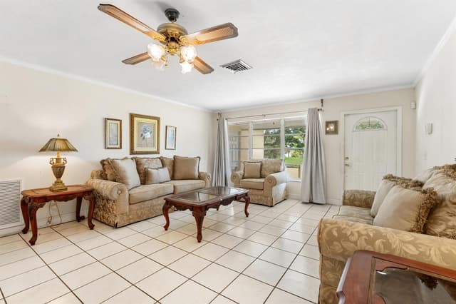 138 Sandpiper Avenue, Royal Palm Beach FL 33411 - Royal Palm Beach, FL - Photo 6