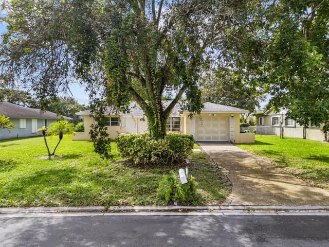 138 Sandpiper Avenue, Royal Palm Beach FL 33411 - Royal Palm Beach, FL - Photo 3