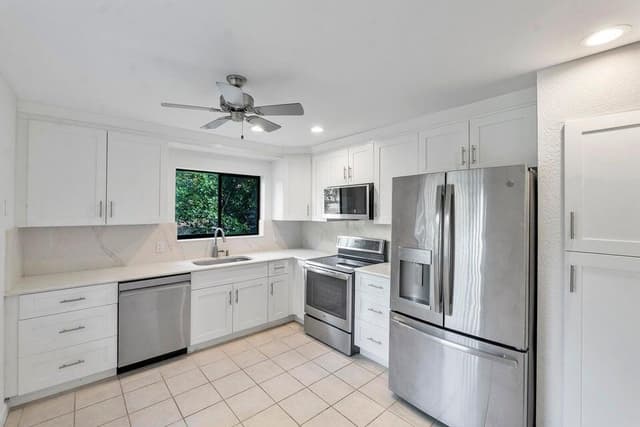 5720 Coach House Circle, Boca Raton FL 33486 - Boca Raton, FL - Photo 3