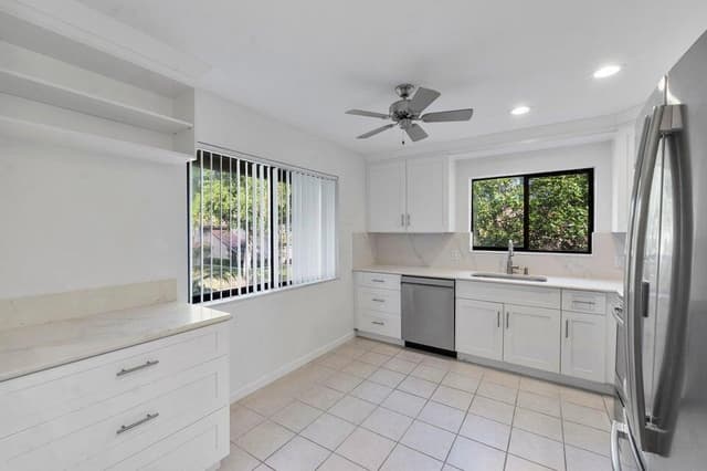 5720 Coach House Circle, Boca Raton FL 33486 - Boca Raton, FL - Photo 4