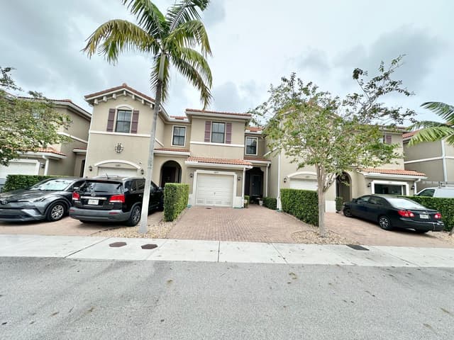 1079 NW 33rd Manor, Pompano Beach FL 33064 - Pompano Beach, FL - Photo 3