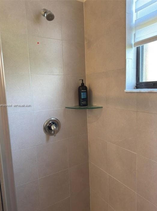 3434 W 108th St, Hialeah FL 33018 - Hialeah, FL - Photo 7