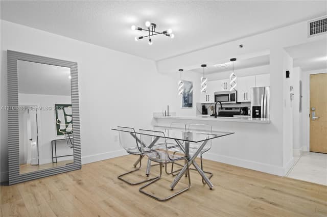 1200 Brickell Bay Dr # 1907, Miami FL 33131 - Miami, FL - Photo 3