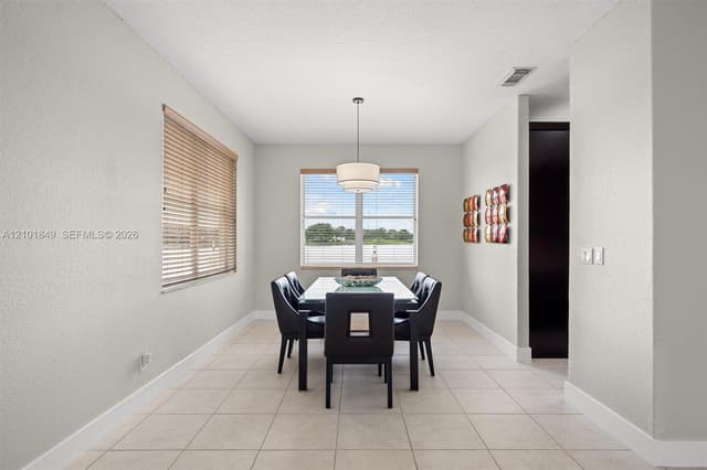 17426 NW 7th St, Pembroke Pines FL 33029 - Pembroke Pines, FL - Photo 6