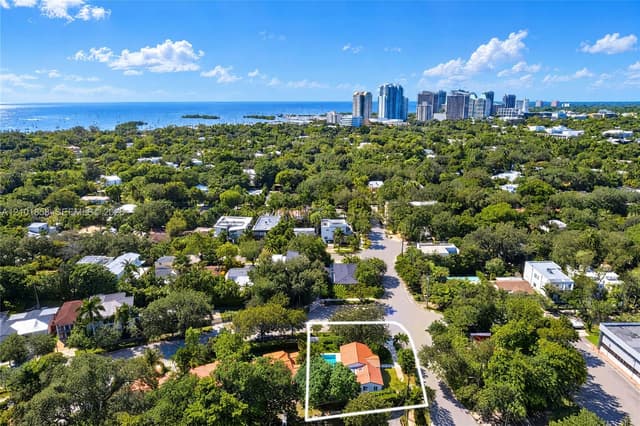 2727 Calusa St, Miami FL 33133 - Miami, FL - Photo 3