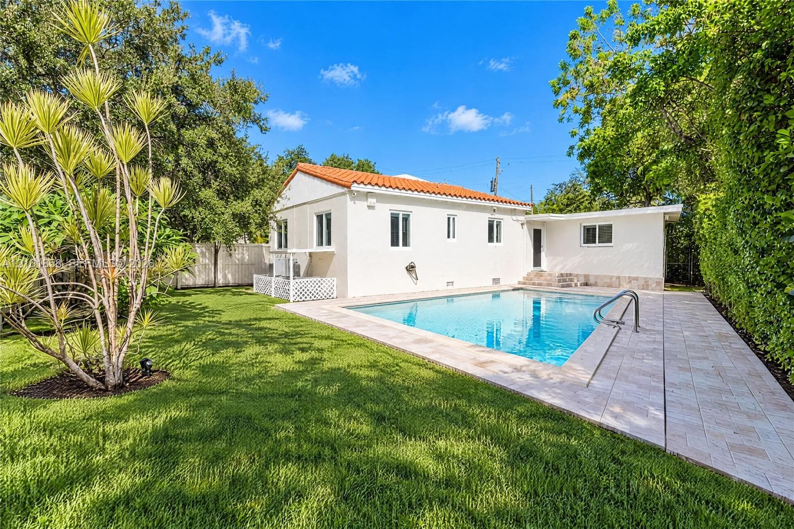 2727 Calusa St, Miami FL 33133 - Miami, FL - Photo 1