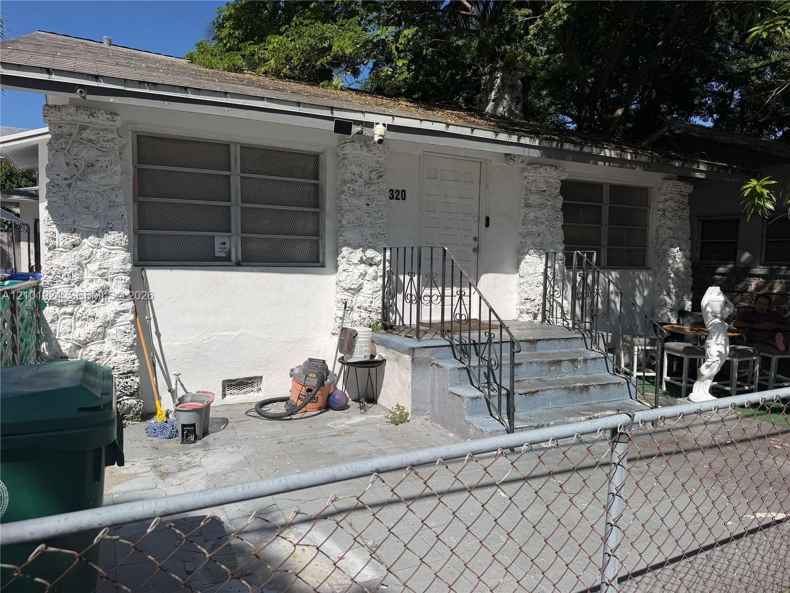 320 NW 11th Ave, Miami FL 33128 - Miami, FL - Photo 1