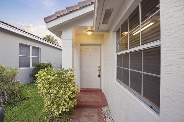 5231 NW 117TH Avenue, Coral Springs FL 33076 - Coral Springs, FL - Photo 6
