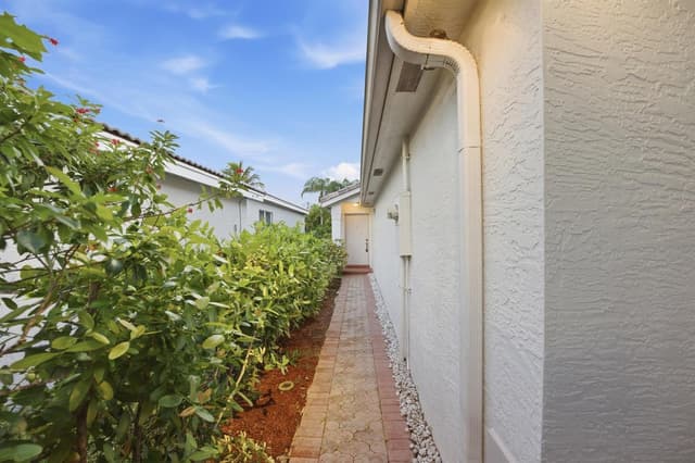 5231 NW 117TH Avenue, Coral Springs FL 33076 - Coral Springs, FL - Photo 5