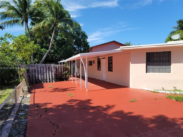 1120 E Le Jeune Road, Hialeah FL 33010 - Hialeah, FL - Photo 2