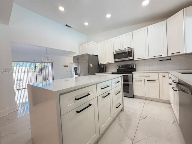 20888 Sugarloaf Ln, Boca Raton FL 33428 - Boca Raton, FL - Photo 6