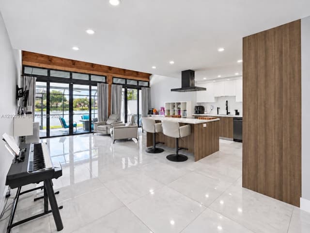 11304 NW 14th Ct, Pembroke Pines FL 33026 - Pembroke Pines, FL - Photo 5